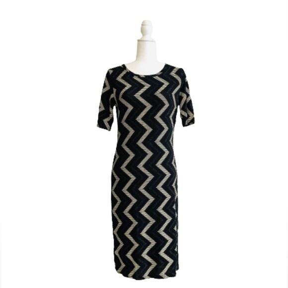 LuLaRoe Dress Julia Black Gold Glitter Chevron 1/2 Sleeve Elegant Medium NEW - Picture 12 of 12